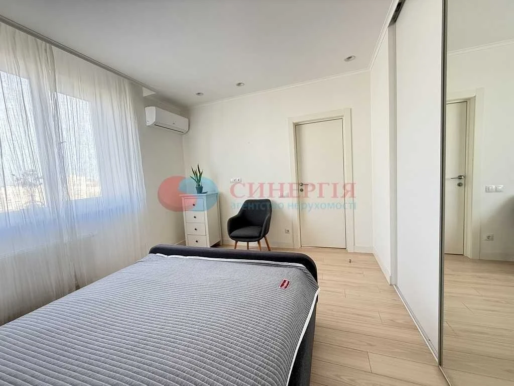 Продаж 3-кімнатної квартири 96 м², Мельникова, 51Б
