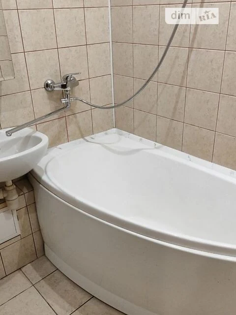 Довготривала оренда 2к квартири на вул. Данила Щербаківськог