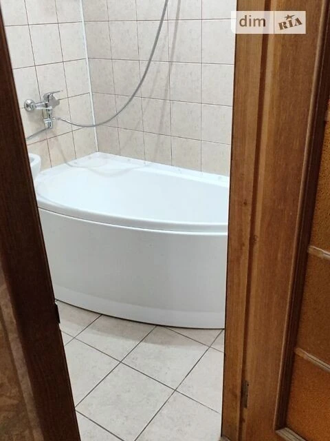 Довготривала оренда 2к квартири на вул. Данила Щербаківськог