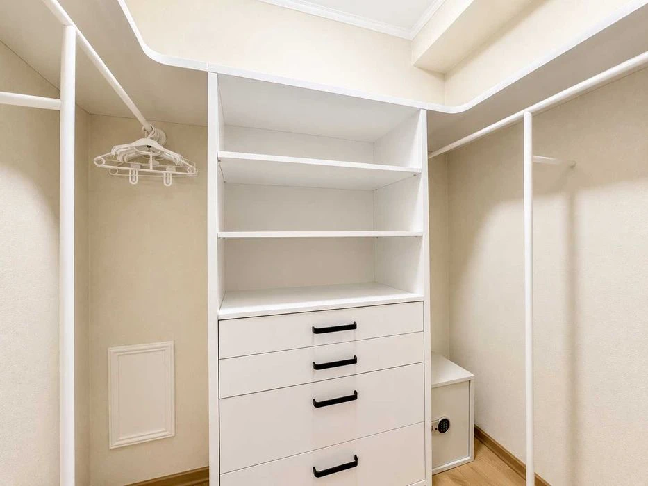 2-комн. квартира 106 м² в центре Одессы с ремонтом и АГВ. Бе