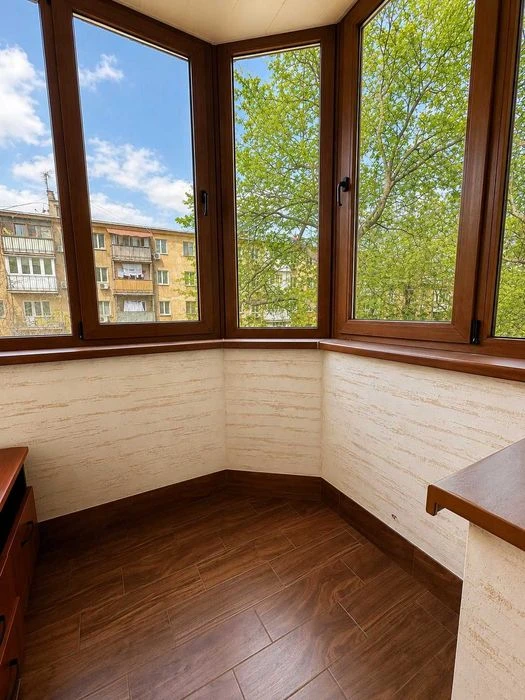 2-комн. квартира 106 м² в центре Одессы с ремонтом и АГВ. Бе
