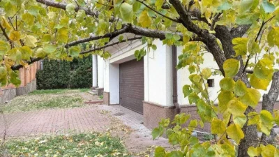 Продаж будинку на пл. Шевченка, в парку Крістерова гірка.