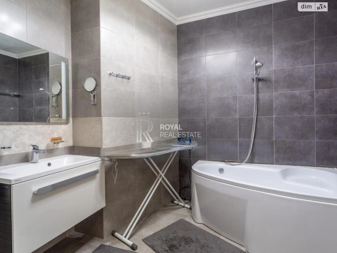 Apartment for sale in Saperne Pole