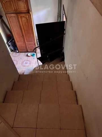 метро Академгородок ул Синеозерная - Дом 233 м кв на 6 сотка