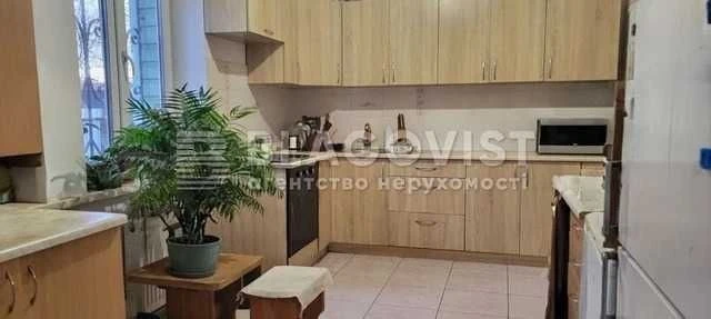 метро Академгородок ул Синеозерная - Дом 233 м кв на 6 сотка