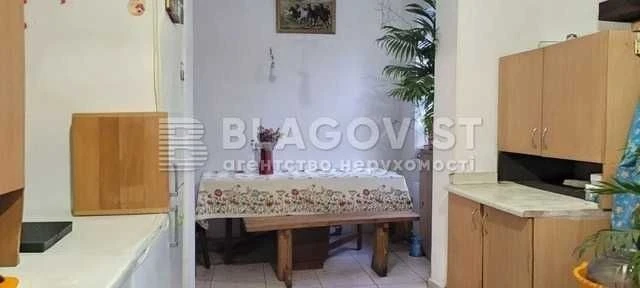 метро Академгородок ул Синеозерная - Дом 233 м кв на 6 сотка