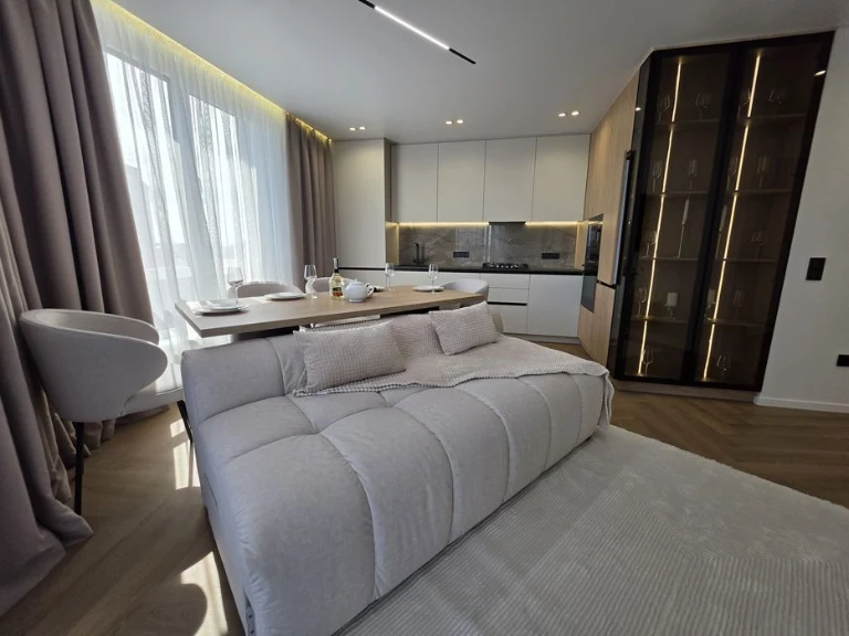Продаж сучасної 3-кімнатної квартири в ЖК Family Plaza, вул.