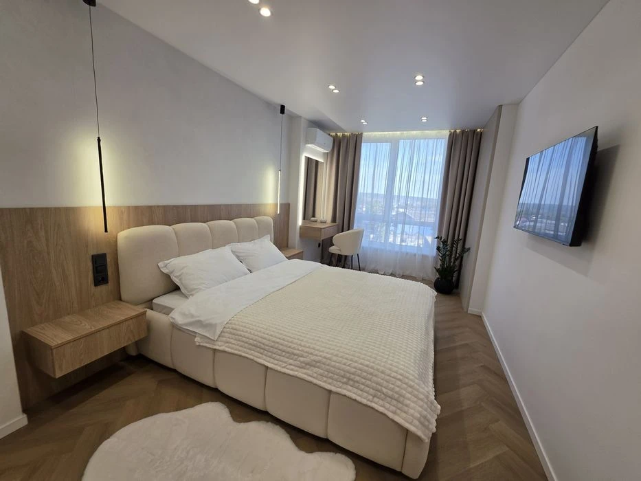 Продаж сучасної 3-кімнатної квартири в ЖК Family Plaza, вул.