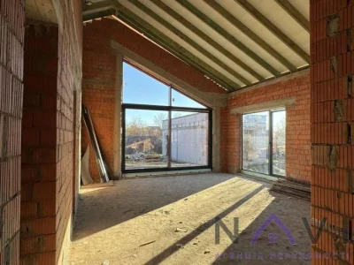 Продаж 3-кімнатного будинку 180 м2 8 сот | Компотний