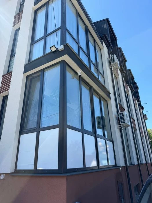Затишна квартира в районі Басового Кута