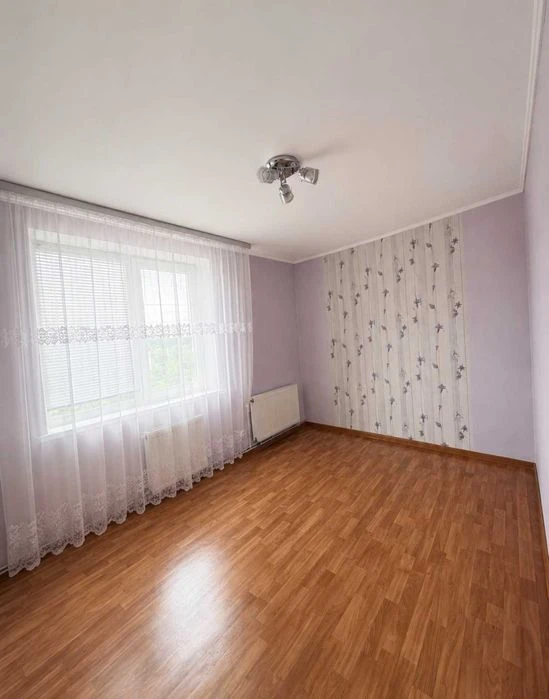 Продаж 3-кімнатної квартири