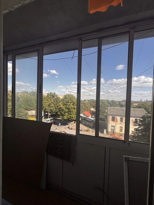 Продам 3-х кімнатну квартиру