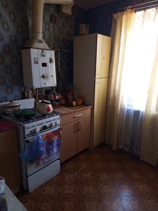 Продається   2х кімнатна  квартира