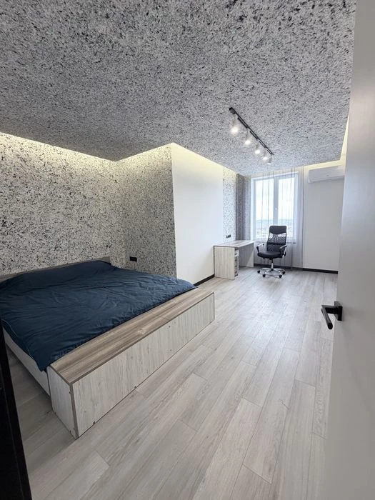 ЖК Вернісаж | 65 м² | кухня-вітальня 30 м² | з ремонтом