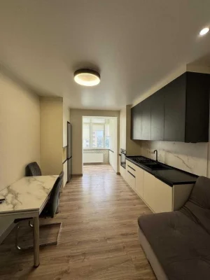 ЖК Полісся 2 | 1-кімнатна 44 м² | кухня 19 м² з ремонтом