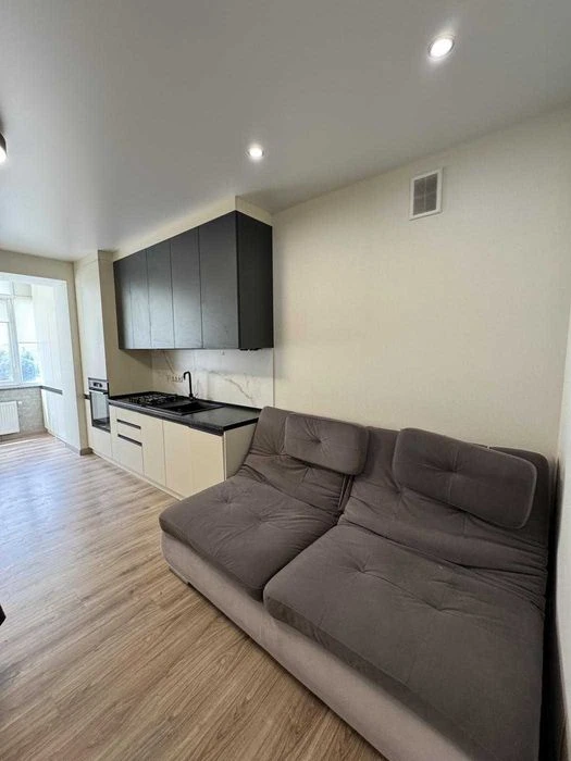 ЖК Полісся 2 | 1-кімнатна 44 м² | кухня 19 м² з ремонтом