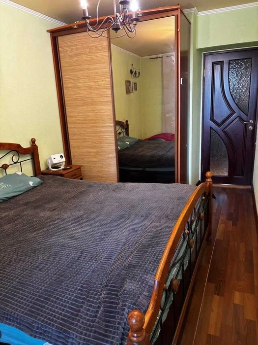Продам трикімнатну квартиру