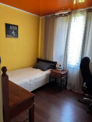 Продам трикімнатну квартиру