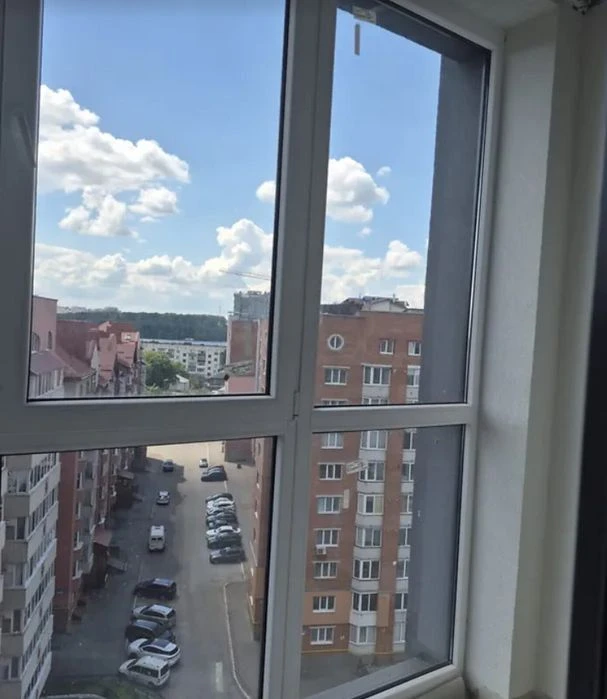 Продаж 2к квартири 65 кв. м на вул. Полковника Данила Нечая