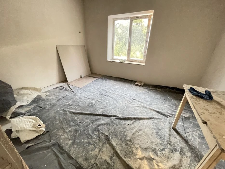 ПРОДАЖ 2 кім квартири з окремим входом