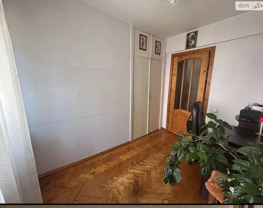 Продаж кварири на Східному масиві