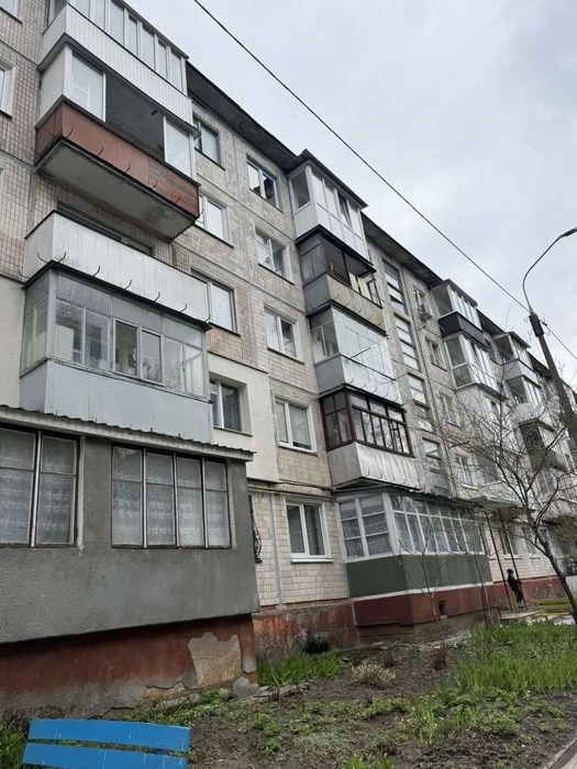 Продаж кварири на Східному масиві
