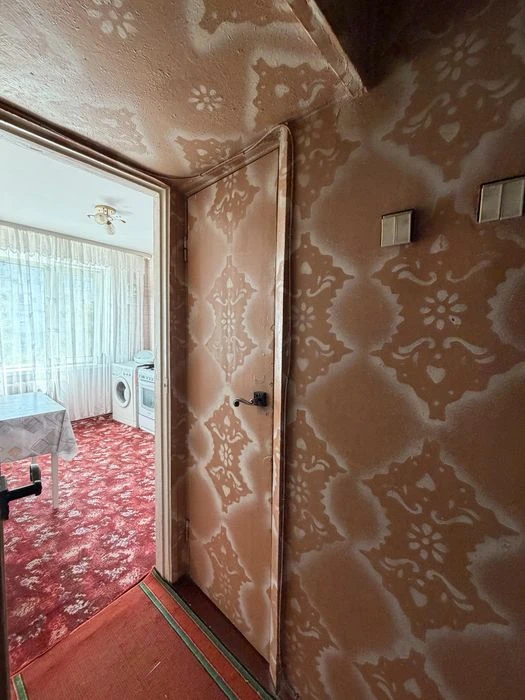 Польова пров.Кондратюка продаж 4 кімн квартири 6/9 поверх це