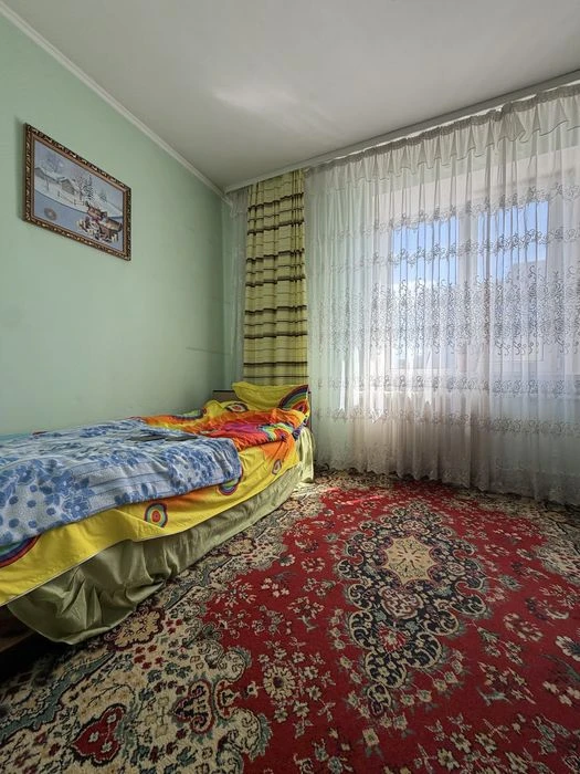 Польова пров.Кондратюка продаж 4 кімн квартири 6/9 поверх це