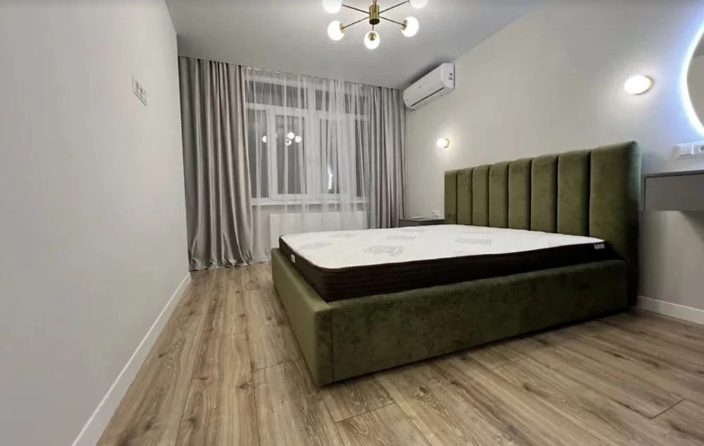 Продаж 2к квартири 58 кв. м на вул. Смакули