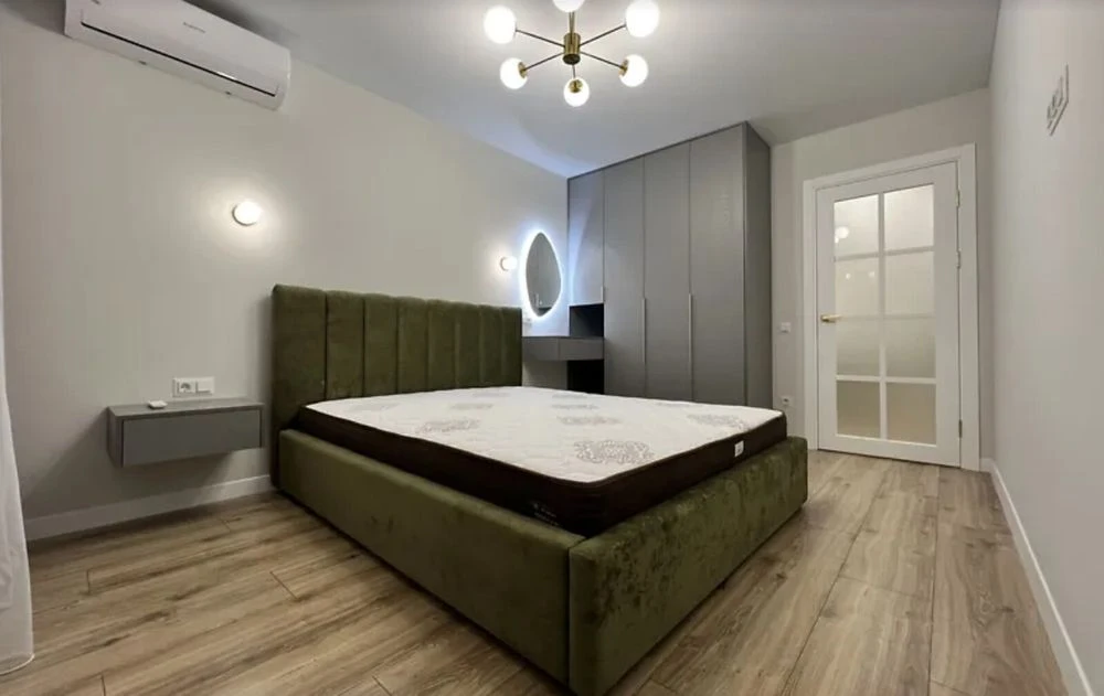 Продаж 2к квартири 58 кв. м на вул. Смакули