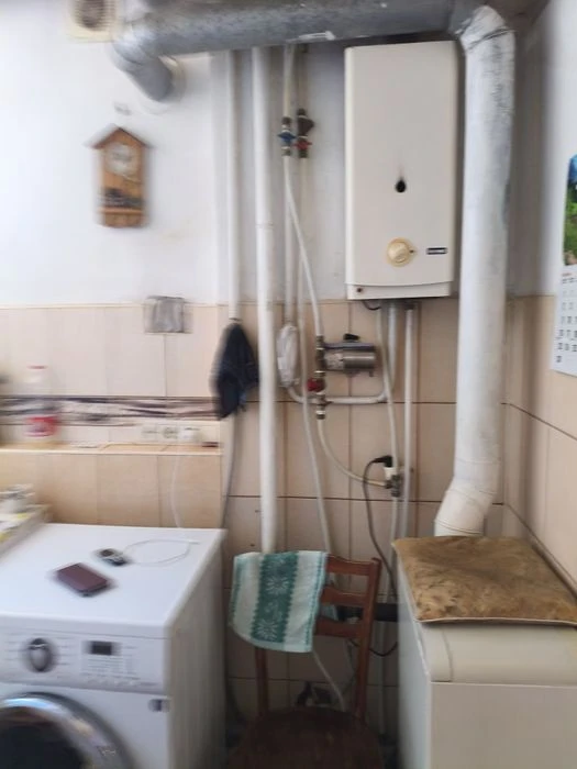 I will sell a house in Slobodka/ + 1 neighbor, entrance for a car