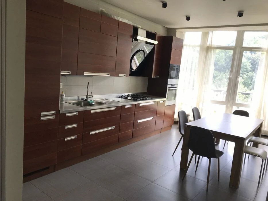 Продаж 3 кімн квартра 132 м² 6/7 ц вул.Кубанська  (терміново