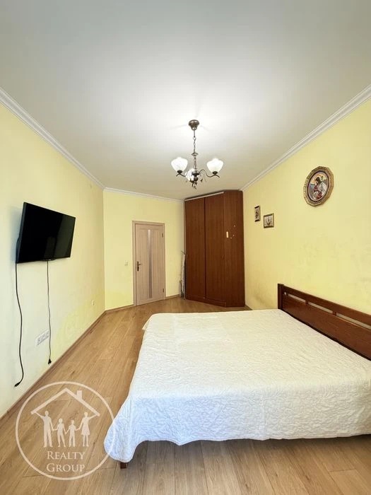 Продам 2к Червоної Калини 80 кв.м Автономне опалення