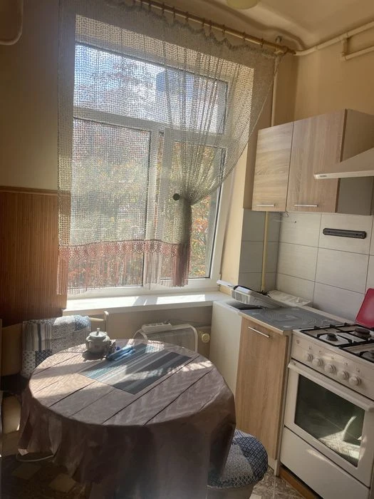 Продаж 2 кімн квартири