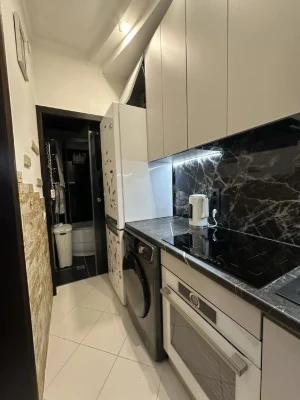 Продаж 36кв м, Рясне, євроремонт