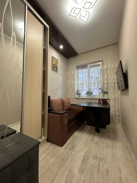 Продаж 36кв м, Рясне, євроремонт