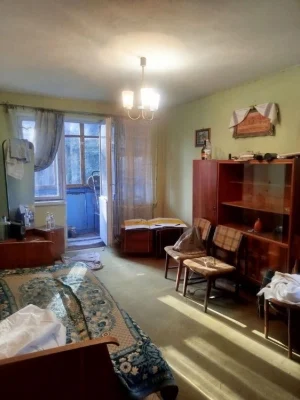 Продаж 2 кім кв по вул Головатого ( бічна Виговського)