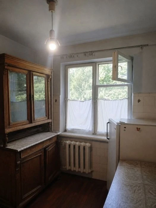 Продаж 2 кім кв по вул Головатого ( бічна Виговського)