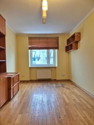 Продаж 3 кім квартири в ближньому центрі вул. Ніжинська 70 м