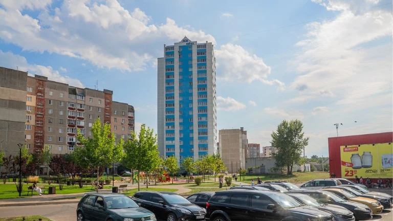 1 кімнатна 57.3 кв.м. Ремонт Велика кухня 17.8 кв.м. Власна