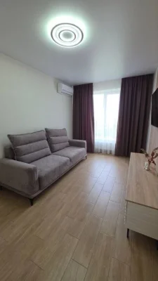 Продається дуже затишна та сучасна 1-кімнатна квартира площе