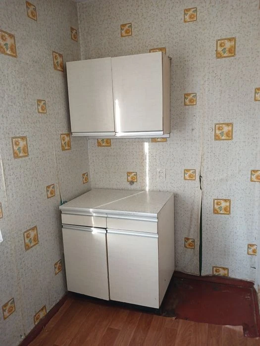 Продам 1но комн  29м2 Градецкий