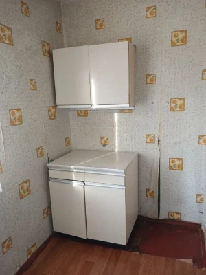 Продам 1но комн  29м2 Градецкий