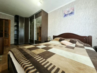 Продаж 2 кімнатної кв р-н Круга