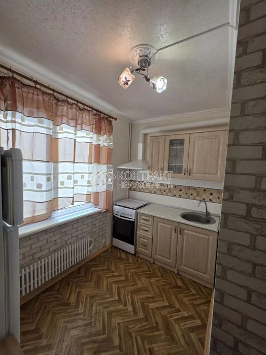 Продам 1 ком.кв Салтовка м.Студенческое Академика Павлова