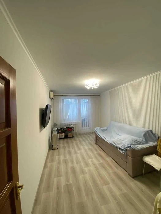 Продам 3комн.квартиру Молочная,метро Защитников Украины. Спо