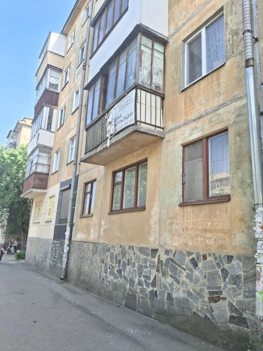 1 поверх! Продаж 3 кім квартири Пр. Перемоги (Круг)