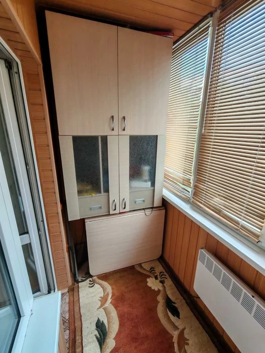 Простора  2-кімн квартира для сім'ї 58 м2 район Льотна-Єсько