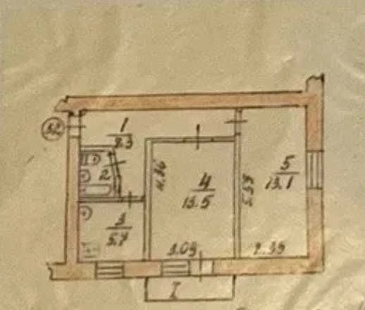 Продам 2-кім.Кв. Окремі Кімнати. Жилий стан. 3 поверх/5. Цег