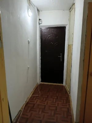 2 кімнатна , вул. Тероборони буд 2 , 2 поверх, 47м, ТОРГ!